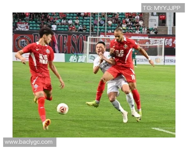 足球明星的奢华生活揭秘他们的财富与消费方式有多惊人